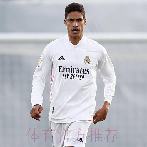 瓦拉内因右腿肌肉不适中场被换下 明天接受检查