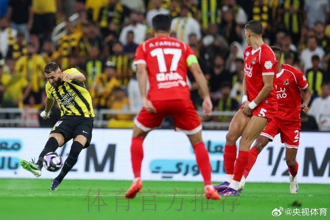 本赛季的比赛中 本泽马10次为皇马先拔头筹