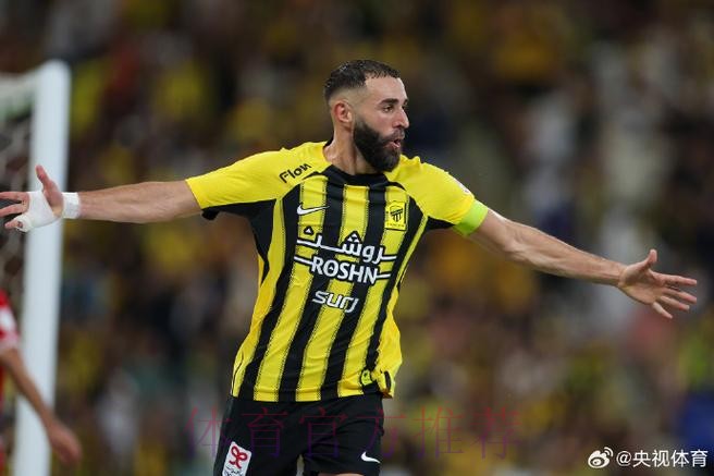 本赛季的比赛中 本泽马10次为皇马先拔头筹